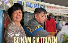 Tiệm hủ tiếu mì cá 80 năm ở Quận 1 đến ăn phải chấp nhận nguyên tắc "thay chỗ" và “thủ tục” tung tô đặc biệt của bà chủ