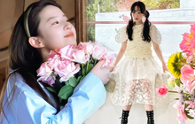 10 outfit hợp để chụp ảnh với hoa cho ai thích đu trend Lưu Diệc Phi
