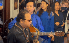 Nghệ sĩ Trần Mạnh Tuấn đã vượt qua bạo bệnh, khỏe mạnh trình diễn tưởng niệm cố nhạc sĩ Trịnh Công Sơn