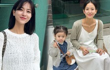 Học bà mẹ 1 con xứ Hàn lên đồ đơn giản mà vẫn rất trẻ trung