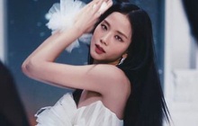 "ME" của Jisoo - Album của nữ nghệ sĩ Hàn Quốc vượt mốc 200 triệu lượt nghe nhanh nhất Spotify