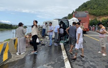 Xe chở đoàn rước dâu bị tai nạn nghiêm trọng trên cao tốc, nhiều người trọng thương