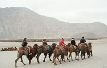 Du khách Việt du lịch Ấn Độ: Chuyến đi "tai biến" và vé máy bay bị hủy vì hãng phá sản