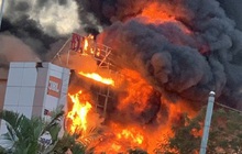 Cháy siêu thị MediaMart, thiệt hại hàng tỉ đồng