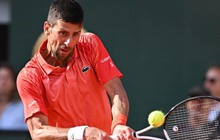 Djokovic dễ dàng vào chung kết Roland Garros sau khi Alcaraz chấn thương