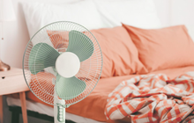 Mẹo dùng quạt đúng cách giúp bạn ngủ ngon hơn trong mùa hè