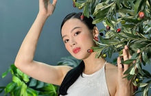 Angela Phương Trinh diện váy yếm khoe bờ vai rắn chắc và cơ tay cuồn cuộn