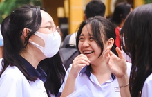 Học sinh thi vào lớp 10 tại TP.HCM phấn khởi sau khi hoàn thành môn đầu tiên: Đề hay, lạ nhưng không đánh đố!