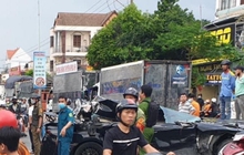 "Ô tô điên" đâm loạt xe máy, xe tải ở Bình Dương: Nạn nhân chết não, nguy kịch