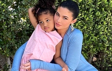 Con gái 5 tuổi của Kylie Jenner đeo đồng hồ Rolex gần 1 tỷ đồng