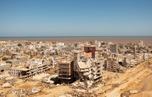 Rùng mình trước lời kể "sóng thần cao bằng tòa nhà 6 tầng" ở Libya