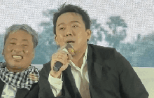 Trấn Thành bất ngờ cất giọng hò giữa họp báo Đất Rừng Phương Nam, khán giả phản ứng ra sao?