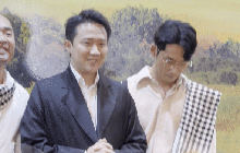 Tuấn Trần lần đầu lộ diện hậu tin hẹn hò Phương Anh Đào, sượng trân khi phải đứng cạnh Trấn Thành?