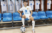 Văn Toàn nhận lót tay hơn 10 tỷ, cùng mức lương 100 triệu/tháng khi gia nhập Nam Định FC