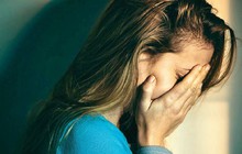 Nhận tài liệu lạ, mở ra liền mất nhiều tài khoản quan trọng, tiền trong ngân hàng cũng “bay màu”