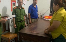 Bắt người phụ nữ làm giả sổ đỏ, chiếm đoạt tiền của người dân