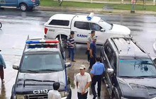 Cướp ngân hàng bất thành, đối tượng vứt súng bỏ chạy