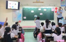 Đà Nẵng: Chèn môn học xã hội hóa vào buổi chính khóa, trò lủi thủi ra ngoài nhìn các bạn học