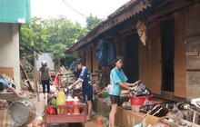 Học sinh ở Nghệ An kể lại giây phút sinh tử nơi lũ dữ, dỡ mái nhà cầu cứu