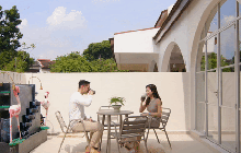 Vợ chồng biến nhà cũ 30 tuổi thành cơ ngơi đẹp như khu nghỉ dưỡng, lúc nào cũng ngập tràn ánh sáng