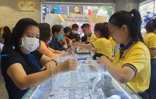 Giá vàng nhẫn rớt cả triệu đồng, nhiều người “đu đỉnh” nguy cơ lỗ nặng