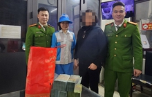Một người đàn ông ở Hà Nội mang nhầm túi tiền 1,2 tỉ đi đổ rác, công an tức tốc tìm giúp