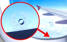 Vì sao trên cửa sổ máy bay có lỗ hổng nhỏ? Câu hỏi nghìn năm có đáp án thú vị nhiều hơn bạn nghĩ