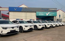 VinFast VF 8 phiên bản xe cảnh sát dành cho thị trường "sát vách" Việt Nam?