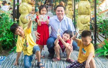 Đi Bát Tràng tự tay làm tranh ghép gốm độc đáo