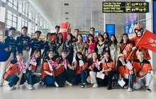 Ngày hội định hướng độc lạ - sinh viên hoá thân thành quý tộc, cháy cùng đại nhạc hội