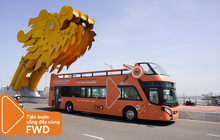 Không chỉ có pháo hoa, Đà Nẵng những ngày này còn rực rỡ bội phần bởi sắc cam của chuyến xe “Tiến bước sống đầy”