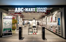 Dàn khách mời xuất hiện ấn tượng tại sự kiện khai trương ABC-MART Grand Stage Saigon Centre