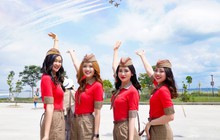 Tiếp viên hàng không Vietjet xuất hiện nổi bật tại Triển lãm hàng không lớn bậc nhất châu Á