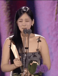 Chẳng phải Song Hye Kyo, đây mới là mỹ nhân khiến Song Joong Ki nở nụ cười “đáng giá ngàn vàng” tại Baeksang