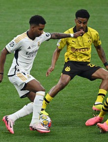 Trực tiếp Real Madrid vs Dortmund: Thế trận căng như dây đàn