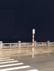 Ảnh, clip: Chuyện gì đã xảy ra với sóng biển Nha Trang trước bão số 15 Koto?