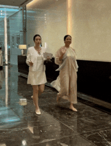 Dàn sao đổ bộ đám cưới Đỗ Hà: Đỗ Mỹ Linh đơn giản mà sang hết nấc, Lương Thuỳ Linh và dàn Hoa - Á hậu đọ sắc tưng bừng