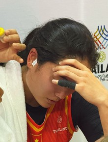 Chị em song sinh Thảo Vy, Thảo My như "chết lặng", giọt nước mắt nghẹn ngào ngày lỡ hẹn huy chương SEA Games