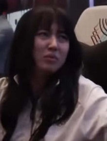 Hình ảnh xấu xí nhất SEA Games 33 của nữ game thủ Thái Lan: Cúi đầu, gằm mặt khi bị phát hiện gian lận