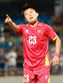 Phỏng vấn nóng trọng tài FIFA: "Trọng tài sai hoàn toàn khi không công nhận bàn thắng của Việt Nam"