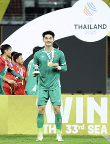 Thủ môn U22 Việt Nam Trần Trung Kiên gây sốt ở Thái Lan, được bình chọn đẹp trai nhất SEA Games