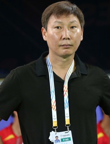 Phỏng vấn HLV Kim Sang-sik: Chuyện người vợ ở Hàn Quốc, "bí mật" giúp U22 Việt Nam ngược dòng ngoạn mục Thái Lan
