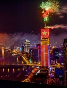 Pháo hoa rực sáng bầu trời, chào 2026!