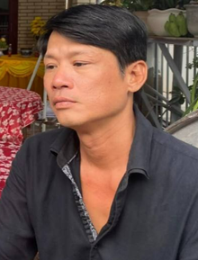 Hình ảnh từ tang lễ NS Thương Tín, con trai ngồi thất thần