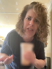 Khách Tây run lẩy bẩy sau khi thử 1 món Việt Nam: "Mọi người đã nói dối tôi"