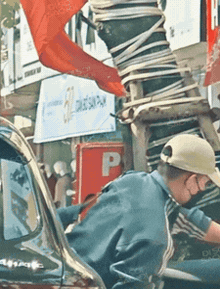 "Tóm dính" MONO tại nhà ở Hưng Yên, bố mẹ Sơn Tùng M-TP tất bật soạn sửa đón 2 con trai về ăn Tết