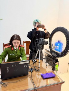 Nam ca sĩ mùng 3 Tết lên Công an phường, gây sốt trang Thông tin Chính phủ