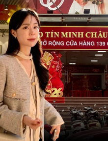 Người mua vàng hôm qua lỗ 1,3 triệu: Dân văn phòng hôm nay tranh thủ đi mua lúc vắng, 20 phút xong việc!