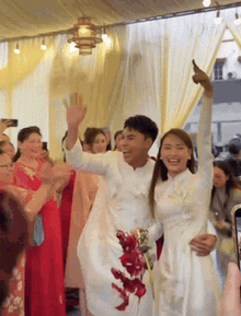 Video: Trọn vẹn lễ ăn hỏi của Đức Huy và MC Mù Tạt sáng nay, visual cô dâu nổi bật, chú rể cười không ngớt