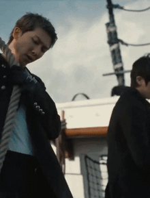 Review nhanh Arirang: BTS thắp lại ngọn lửa nổi loạn thời kỳ đầu